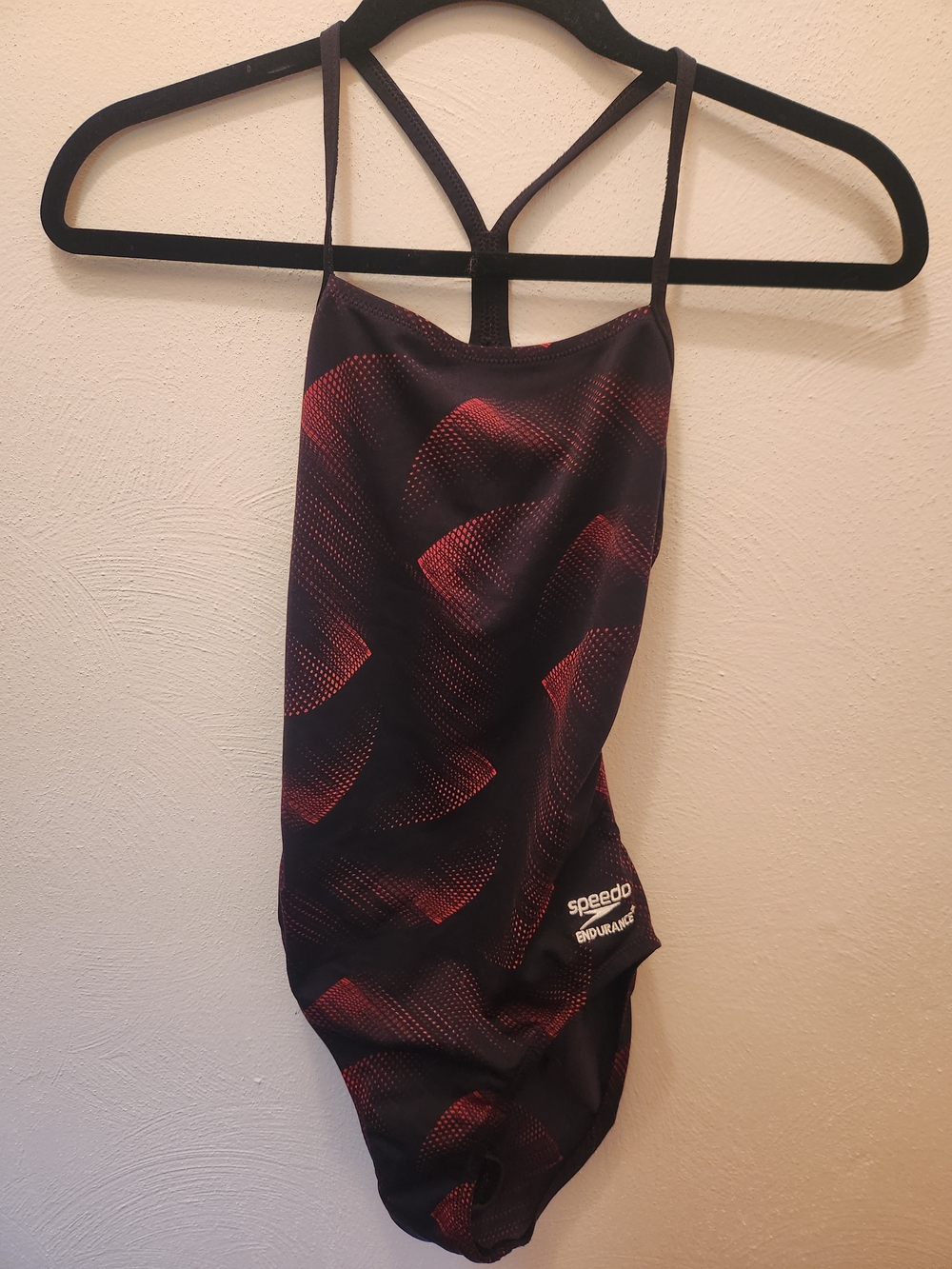 Speedo Endurance+ Black & Red One-Piece Swimsuit Size 30